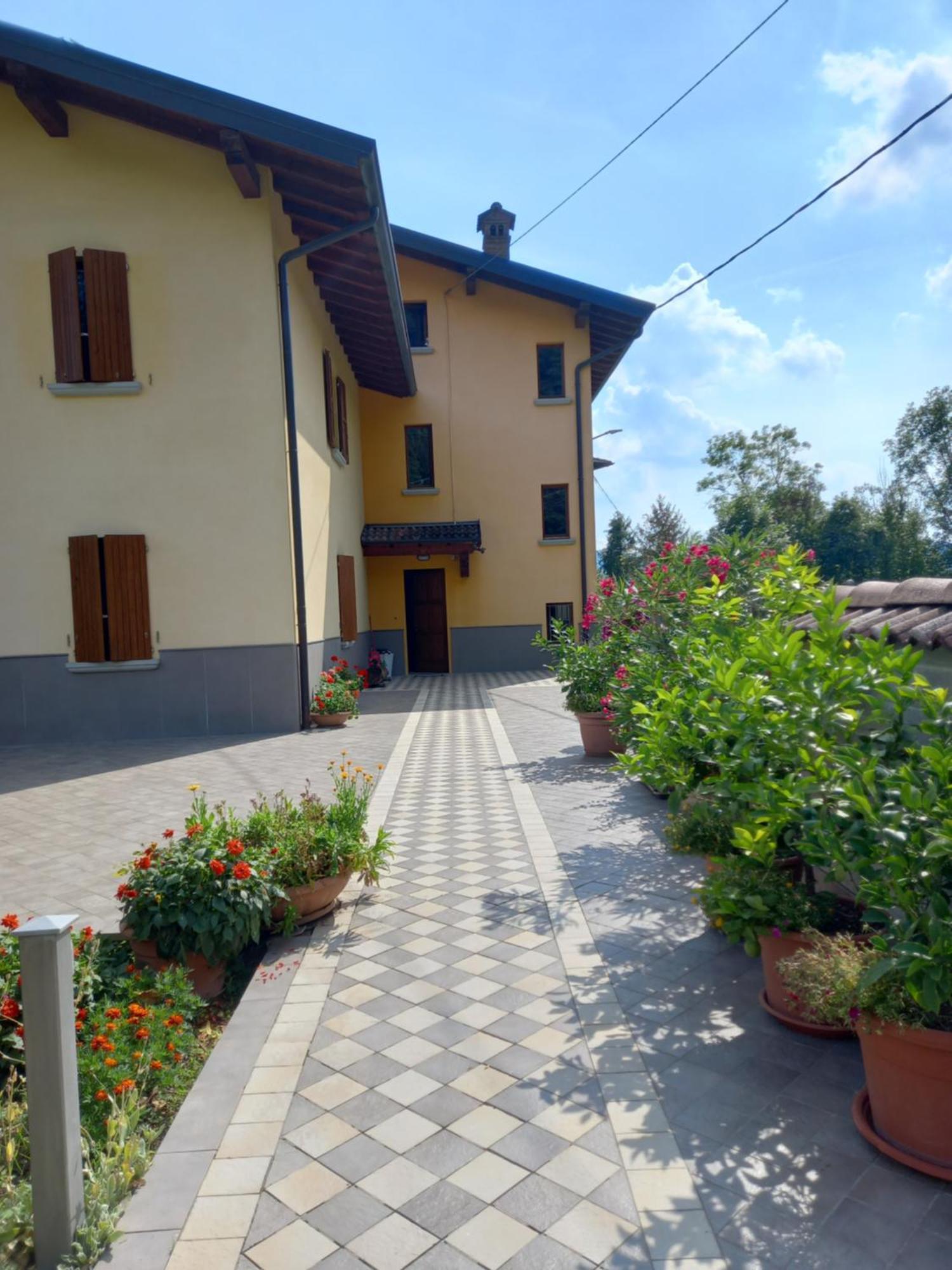 Casa Vacanze Tania Somendenna Экстерьер фото